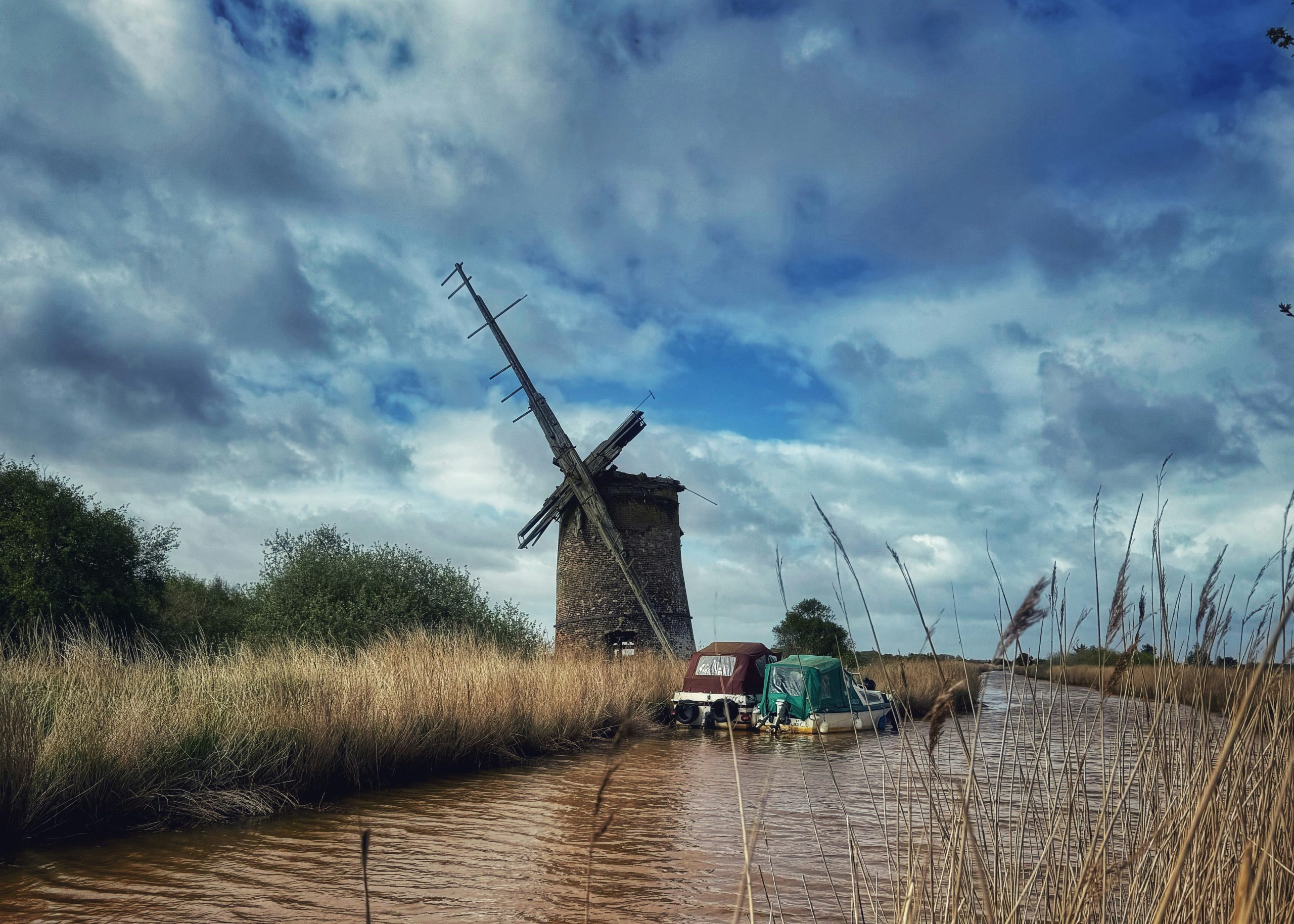 Norfolk coastline landscape – guide to buying a holiday home in Norfolk