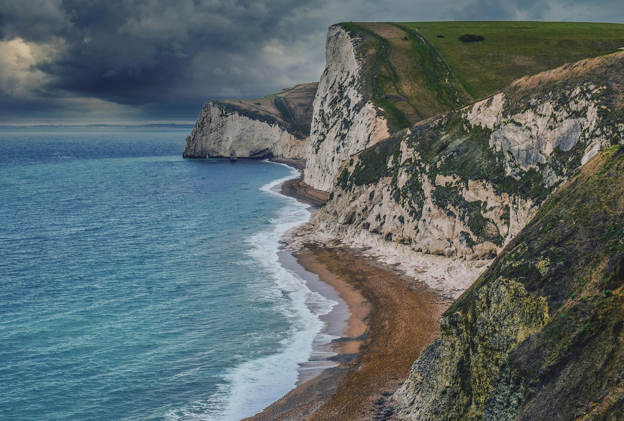 Coastal scenery near Explorelodges Blog