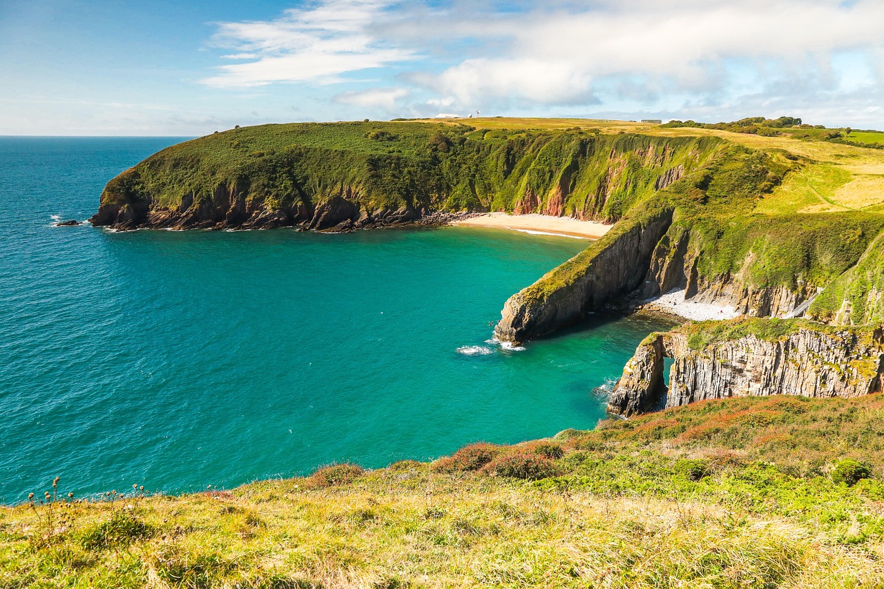 Coastal scenery near Explorelodges Blog