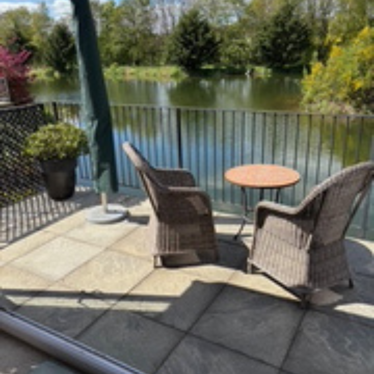 Private Lodge for Sale Dunning Scotland – Bright Water Lodge