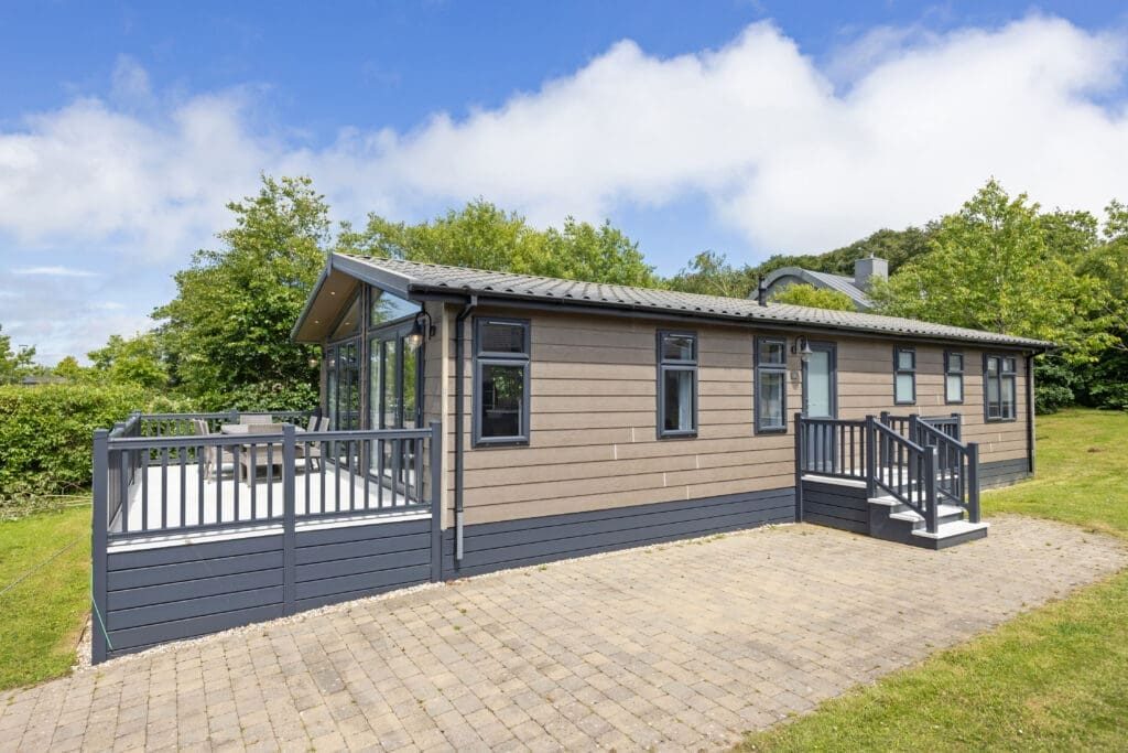 custom built holiday lodge exterior - holiday lodges for sale in Lyme Regis