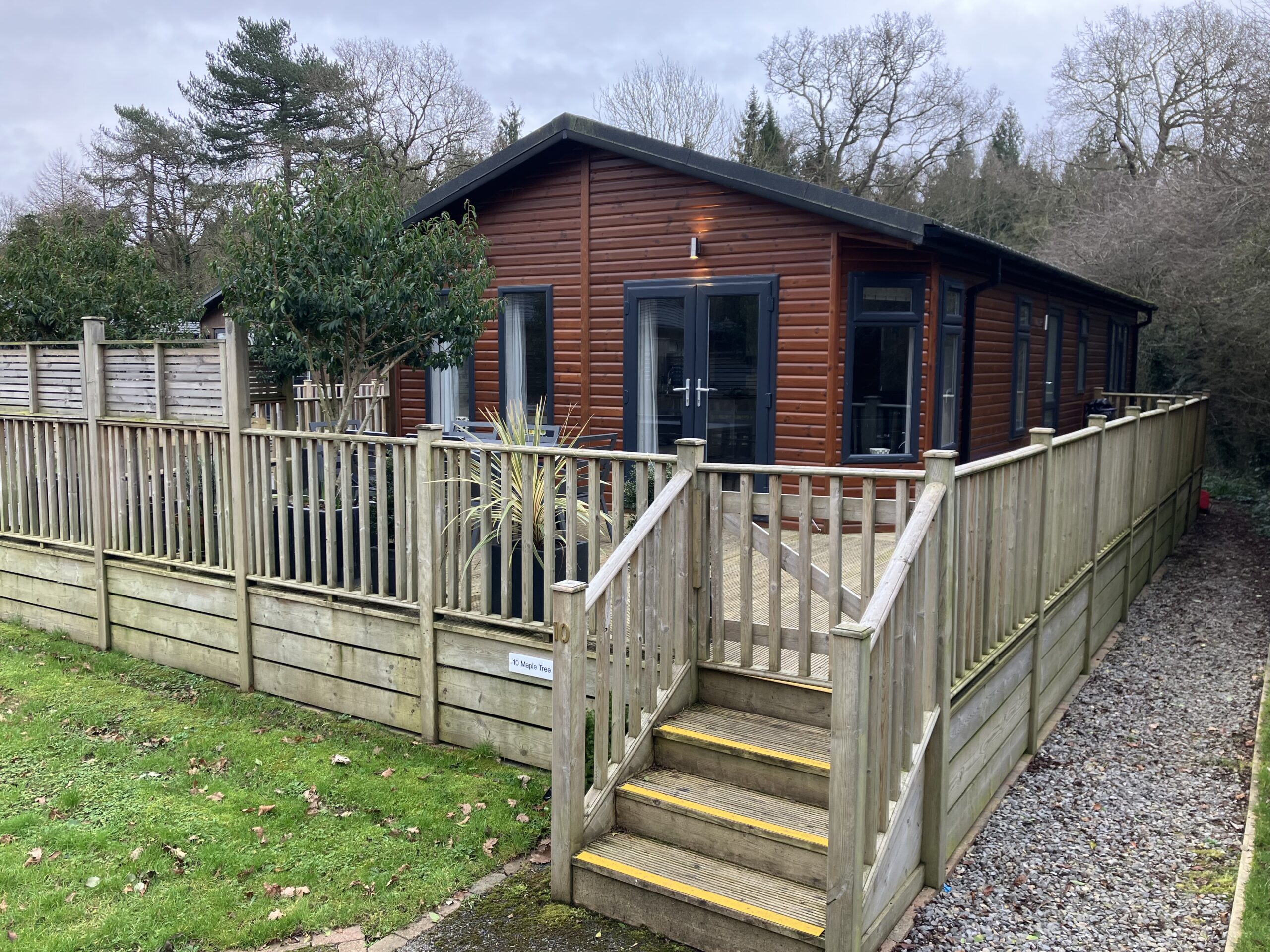PRICE DROP !!!!!!!!  3 bed Lodge,  BrokersWood Holiday Park , Wiltshire
