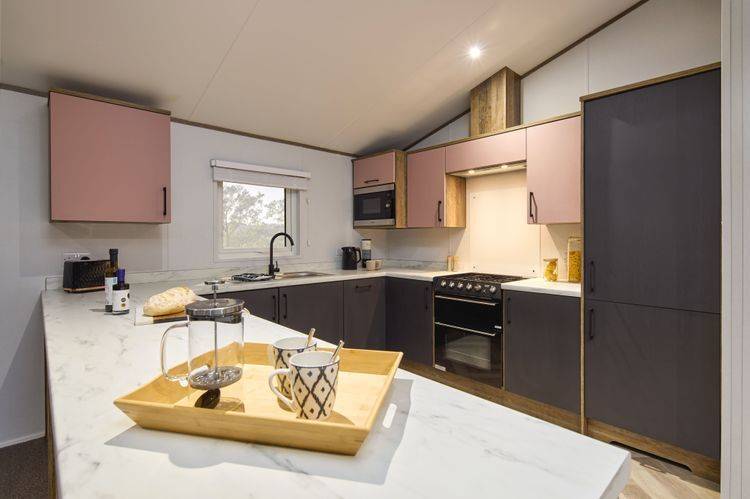 2026 Willerby Boston Lodge – Stylish Countryside Retreat at Abbots Salford Holiday Park