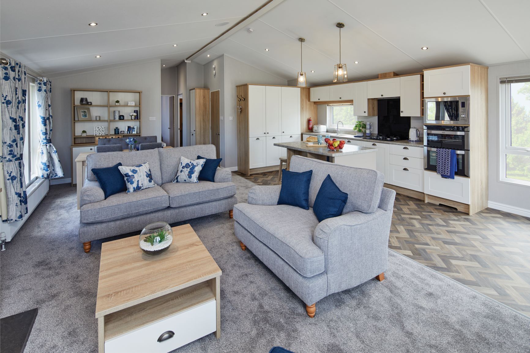 Willerby-Pinehurst-Lounge-1