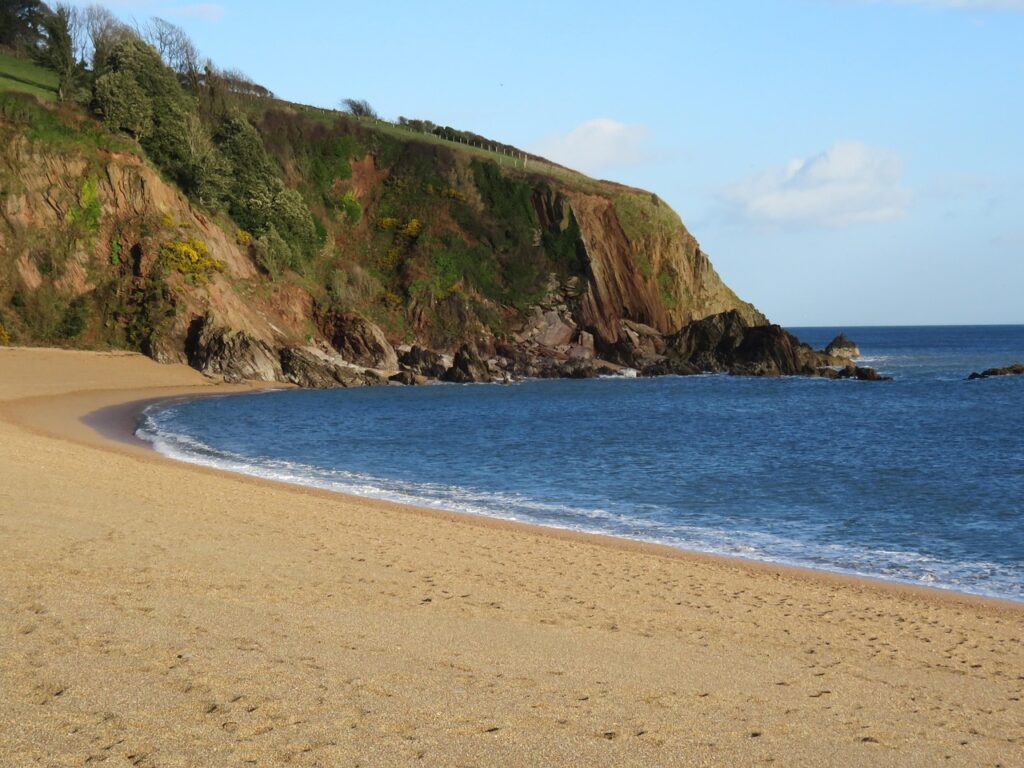 dartmouth holiday homes